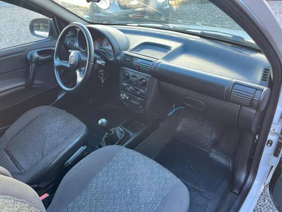 CHEVROLET CORSA 1.0 MPF WIND 8V GASOLINA 4P MANUAL CHEVROLET CORSA 1.0 MPF WIND 8V GASOLINA 4P MANUAL